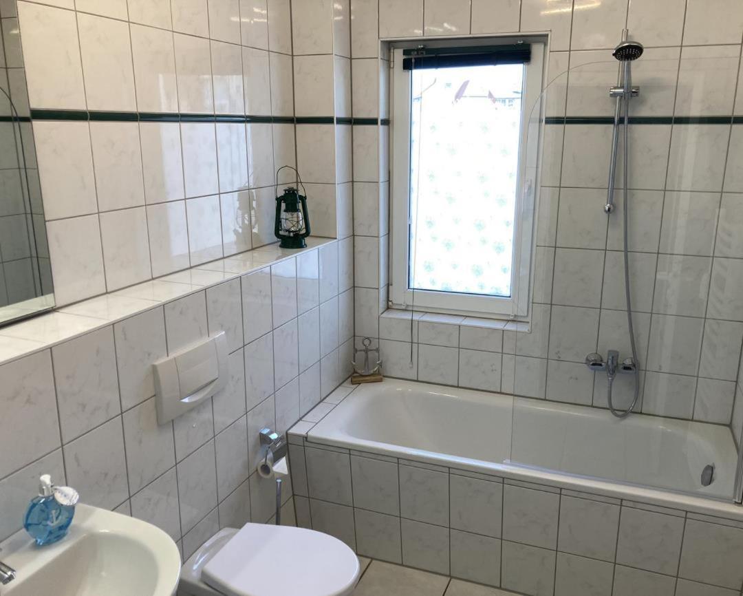 Wohnung 9 Meer-Ruhe Im Haus Stranddistel Komfortable Ferienwohnung Im 1 Og Fuer 4 Personen In Zingst Zewnętrze zdjęcie